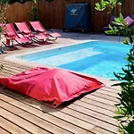 With Pool, Close To The * Ле-Порж